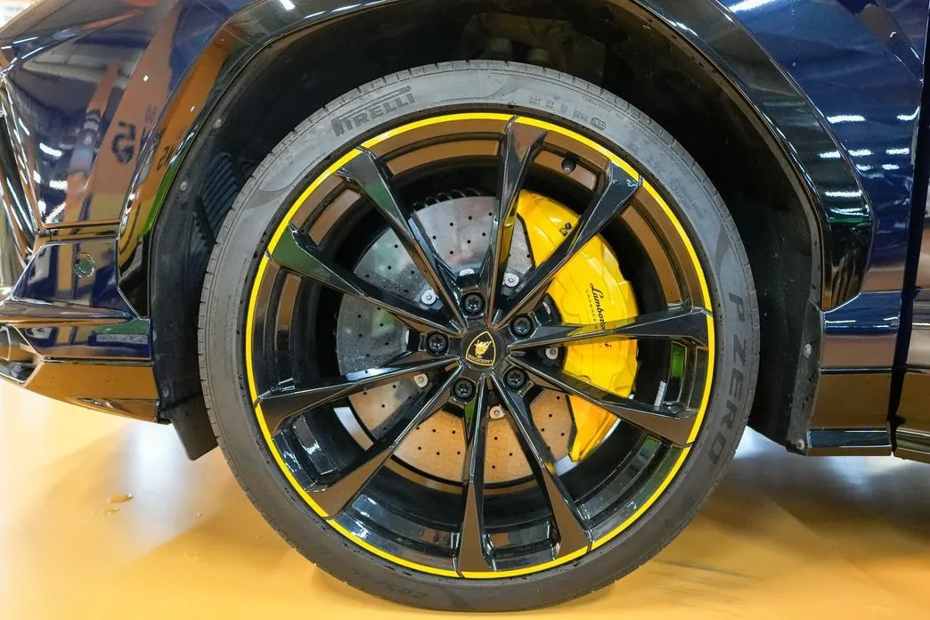 Lamborghini Urus 2023 из KR, фото 6