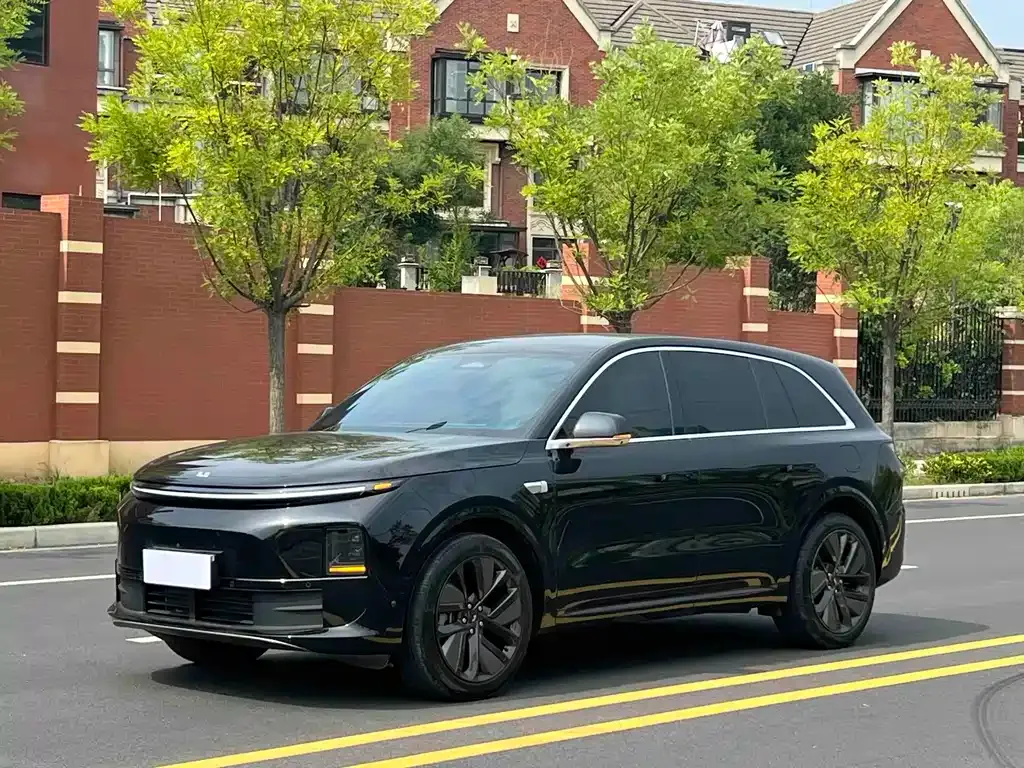 Li Auto L6
