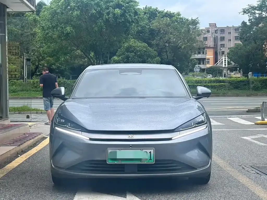 BYD Qin L — фото 9