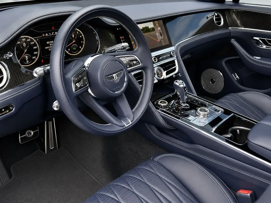 Bentley Flying Spur — фото 9