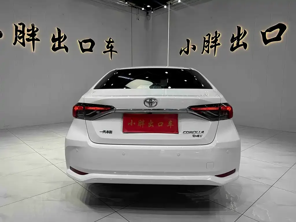 Toyota Corolla — фото 2