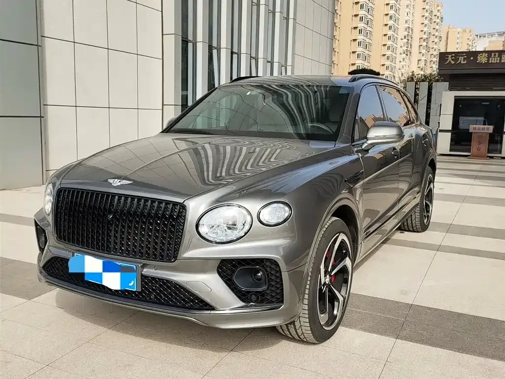 Bentley Bentayga — фото 1