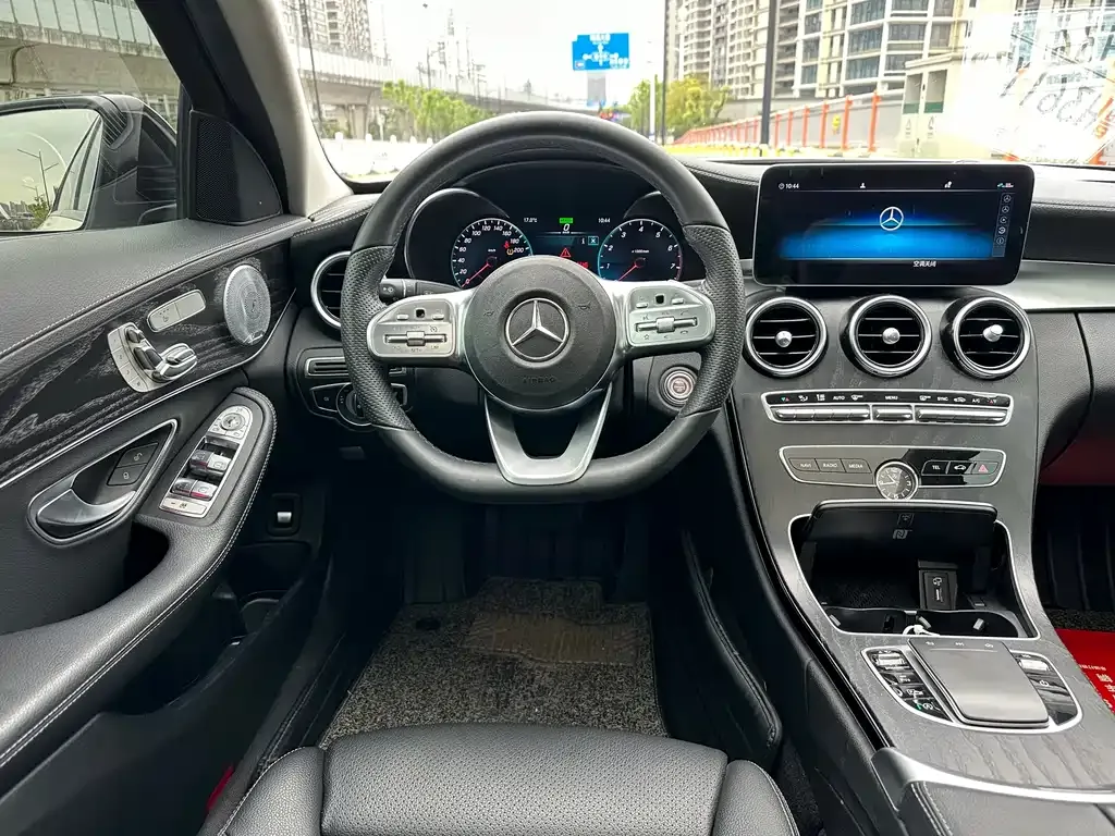 Mercedes-Benz C-Class — фото 4