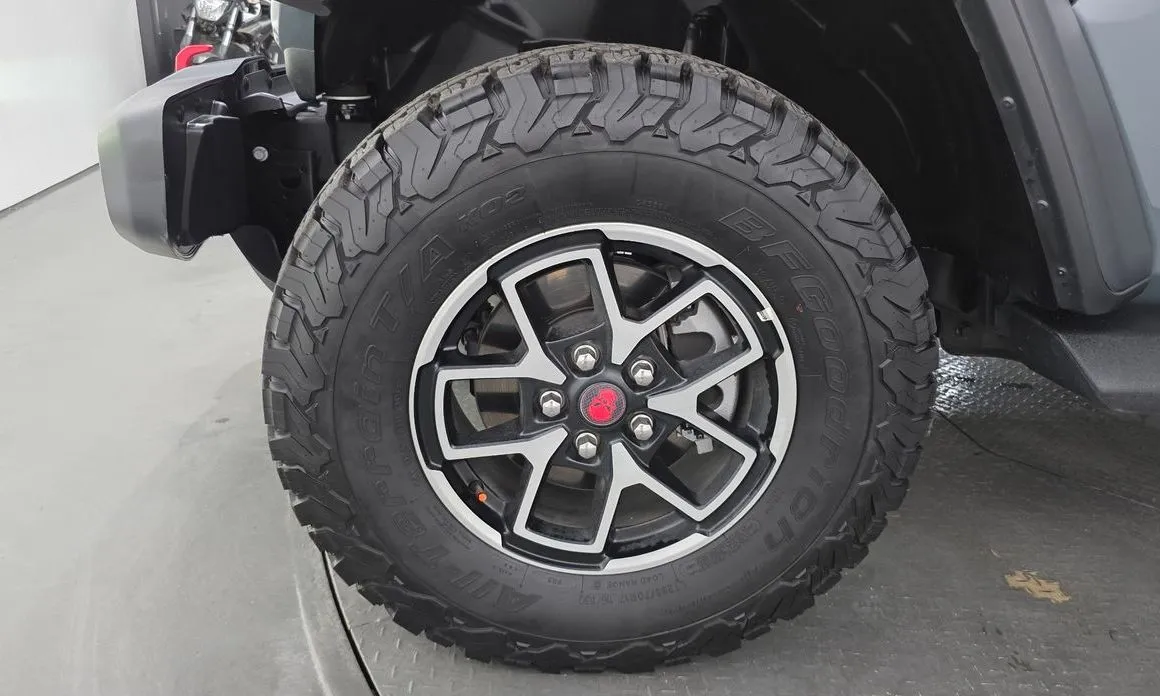Jeep Wrangler — фото 10