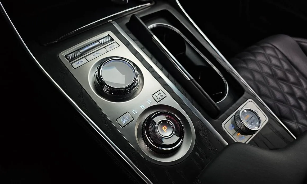 Genesis GV80 — фото 9