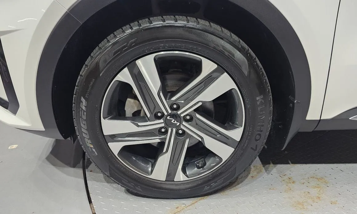 Kia Sorento — фото 7