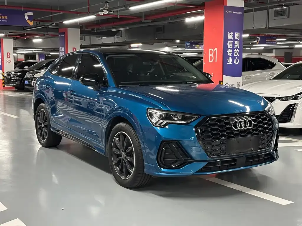 Audi Q3 Sportback — фото 8