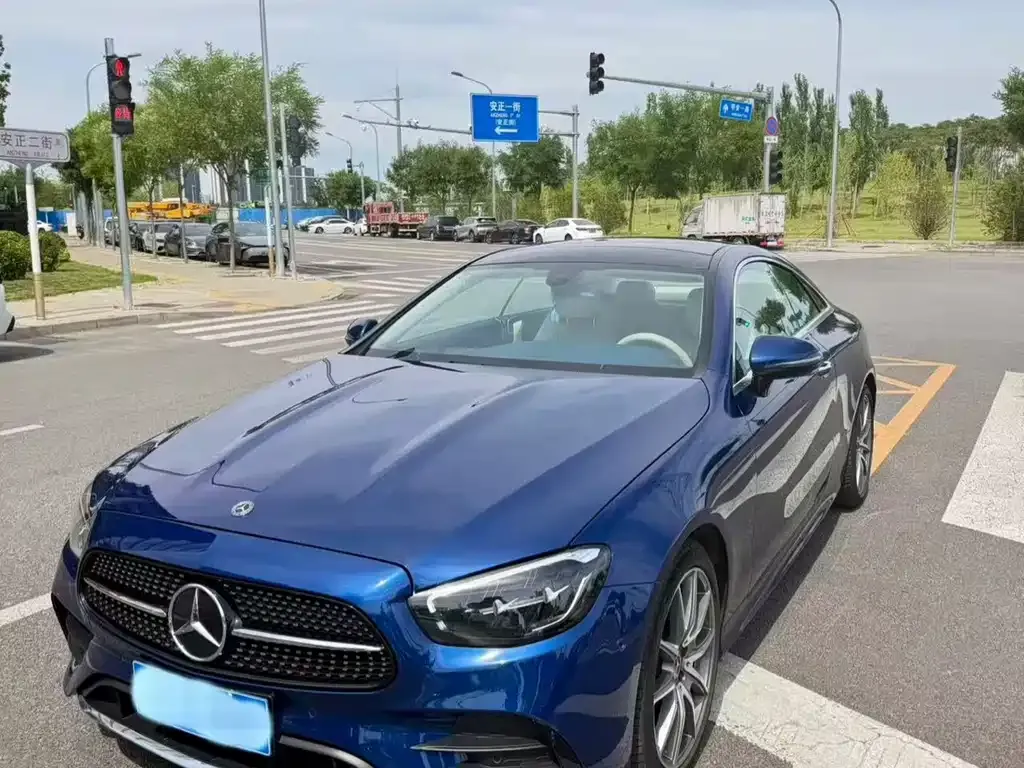 Mercedes-Benz E-Class (Import) — фото 1