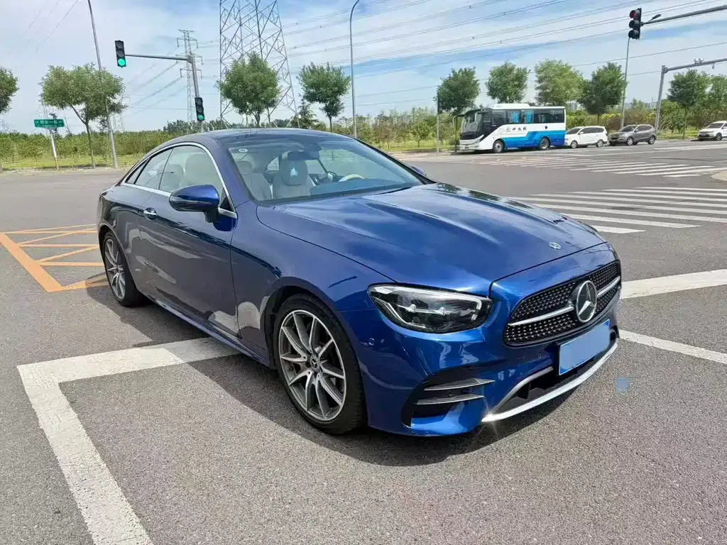 Mercedes-Benz E-Class (Import) — фото 4