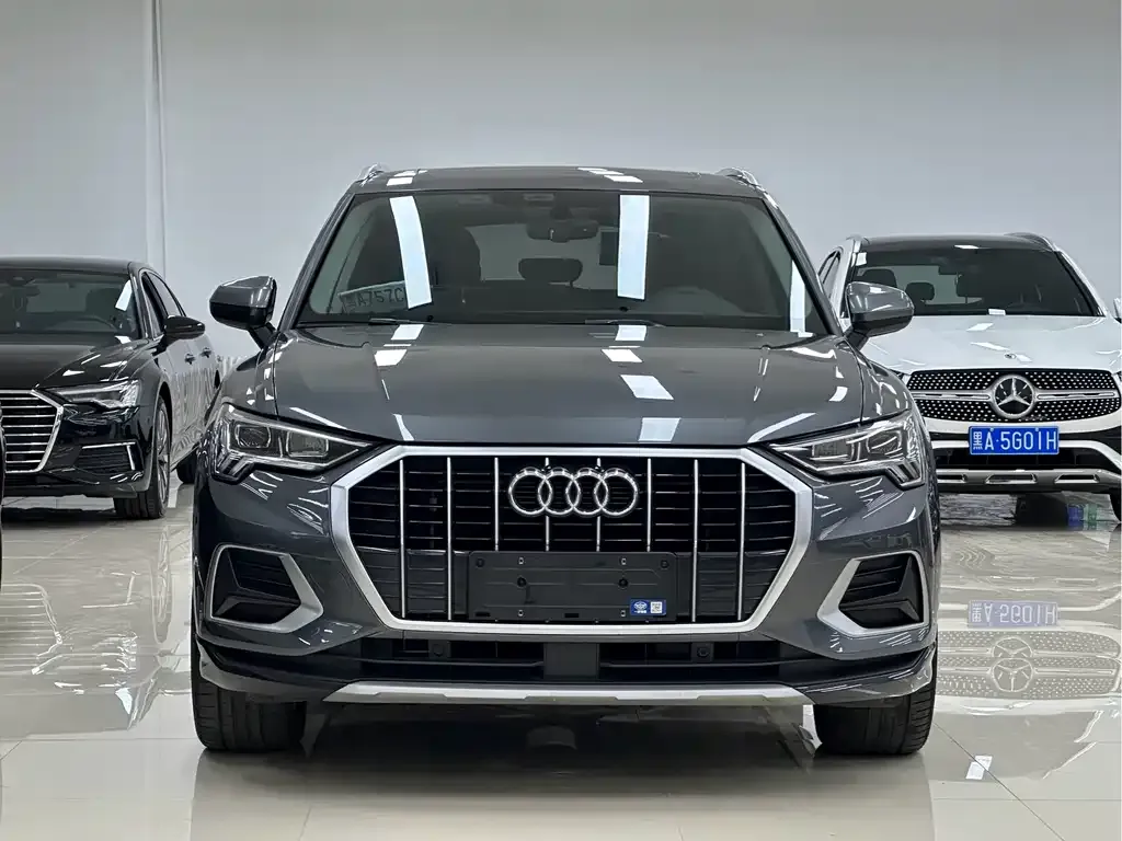 Audi Q3 — фото 10