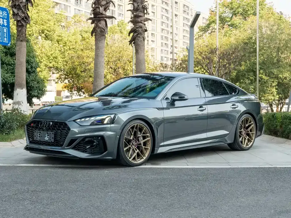Audi RS 5 — фото 1