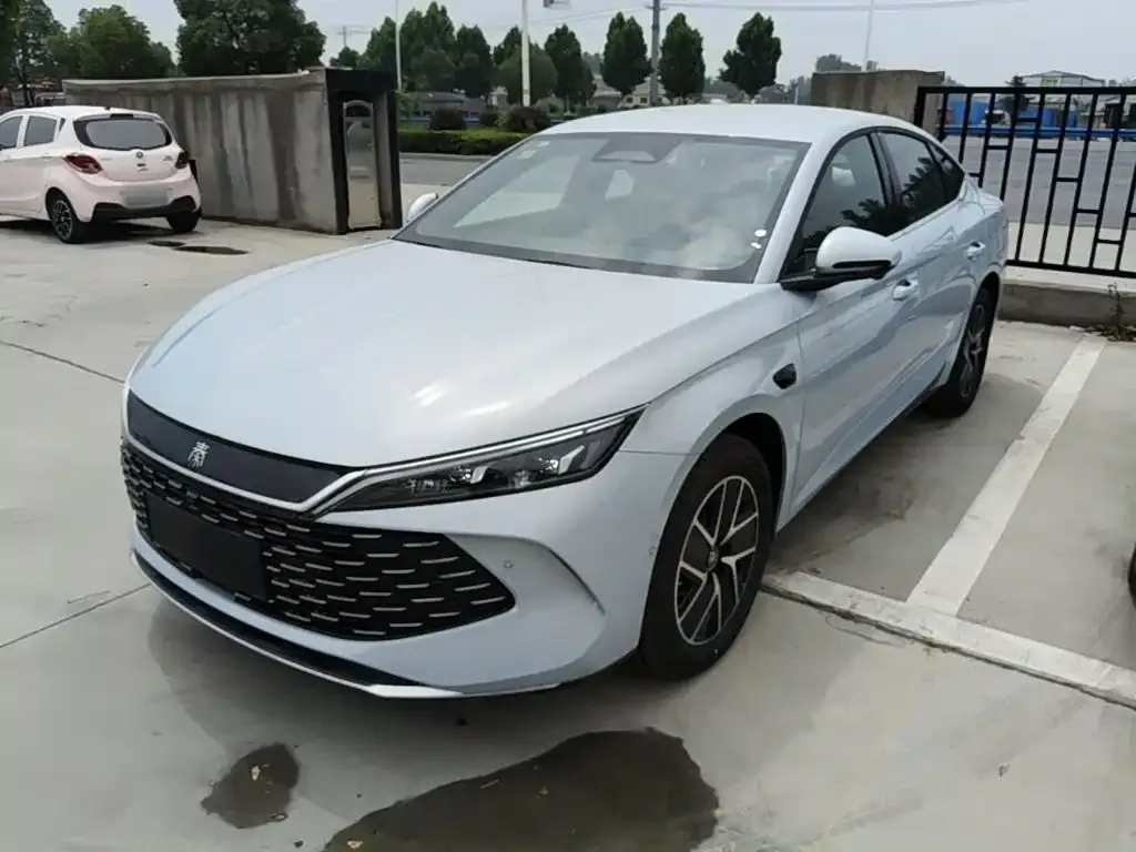 BYD Qin L — фото 8