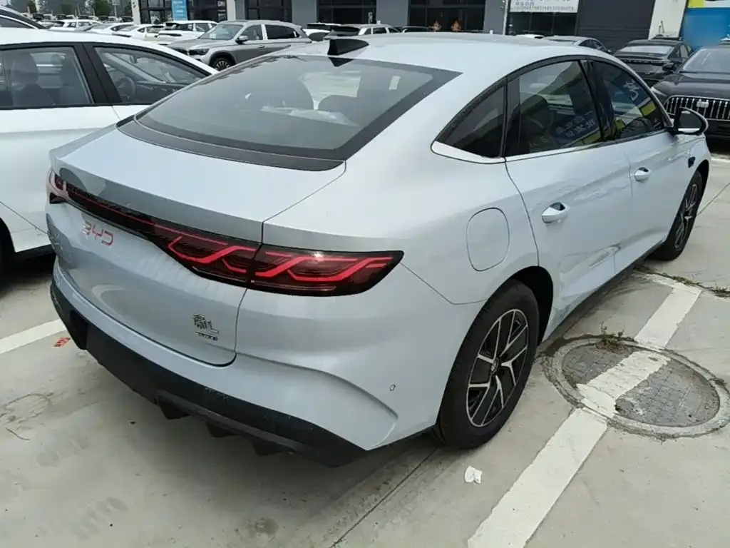 BYD Qin L — фото 4