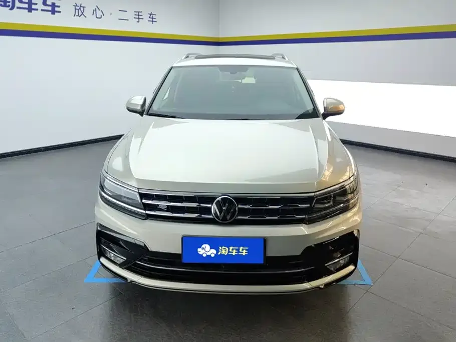 Volkswagen Tiguan L — фото 2