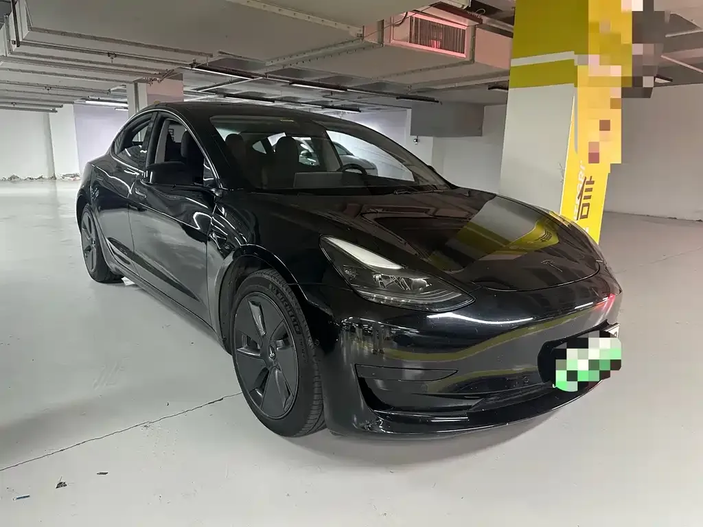 Tesla Model 3 — фото 8