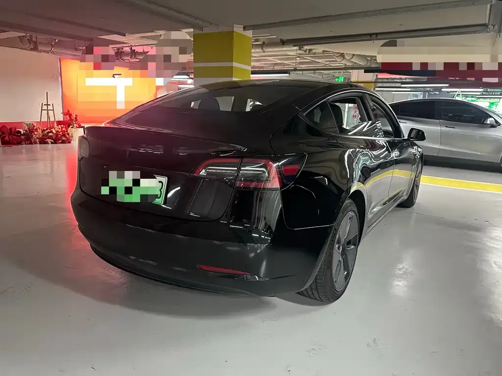 Tesla Model 3 — фото 10