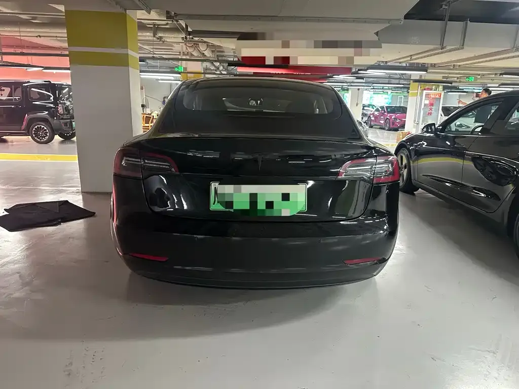 Tesla Model 3 — фото 5