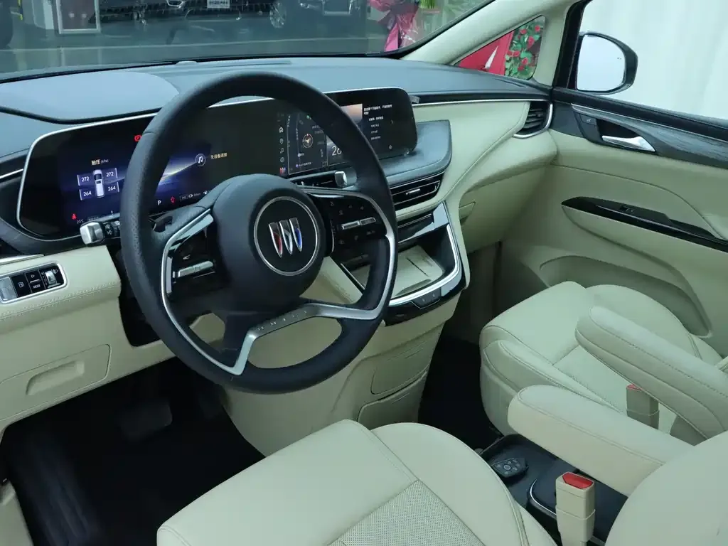 Buick GL8 Hybrid — фото 10