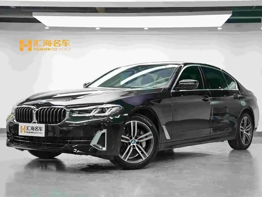 BMW 5 Series — фото 1