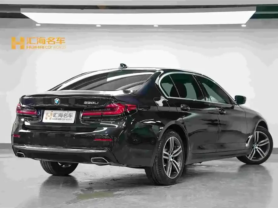 BMW 5 Series — фото 6