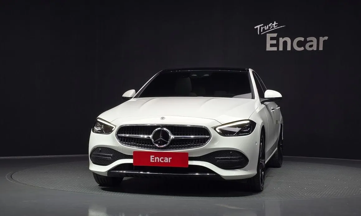 Mercedes-Benz C-Class 2023 из KR, фото 2