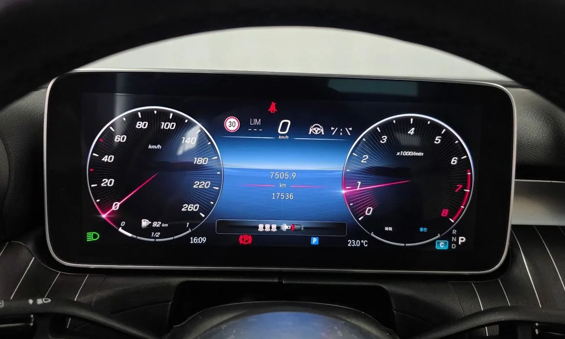 Mercedes-Benz C-Class 2023 из KR, фото 3