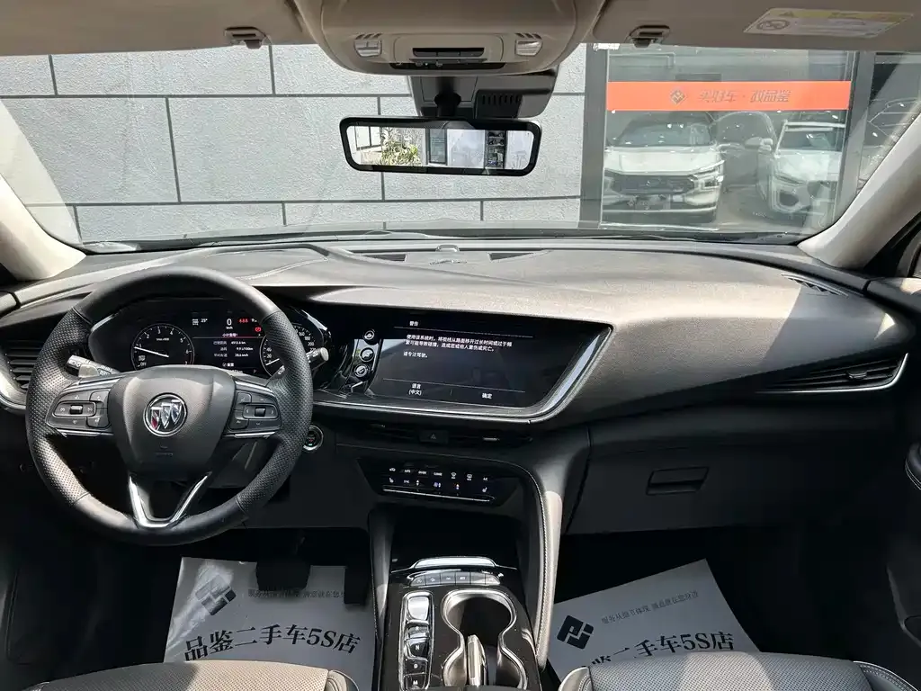 Buick Envision Plus — фото 2