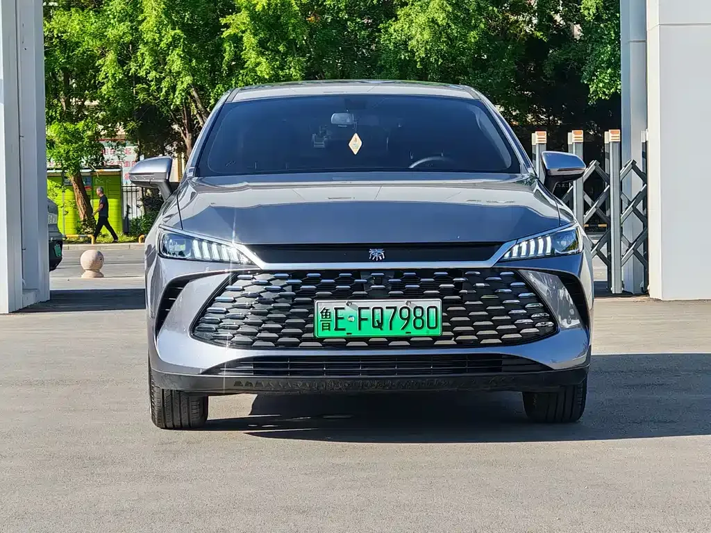 BYD Qin PLUS — фото 9