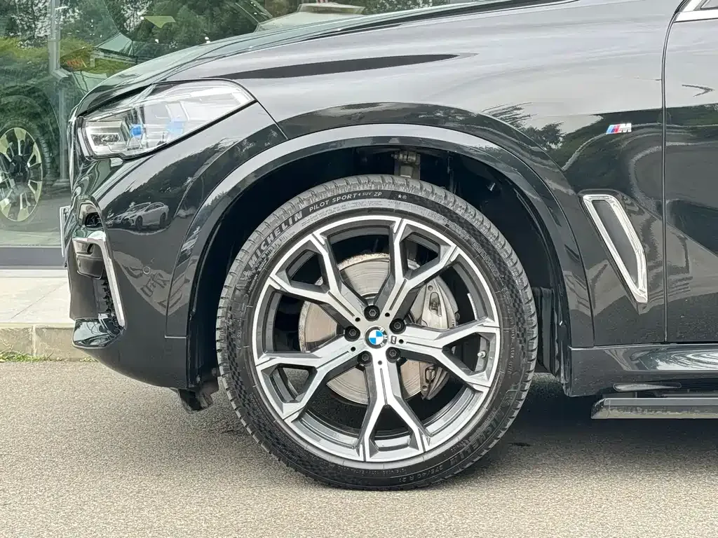 BMW X5 — фото 7