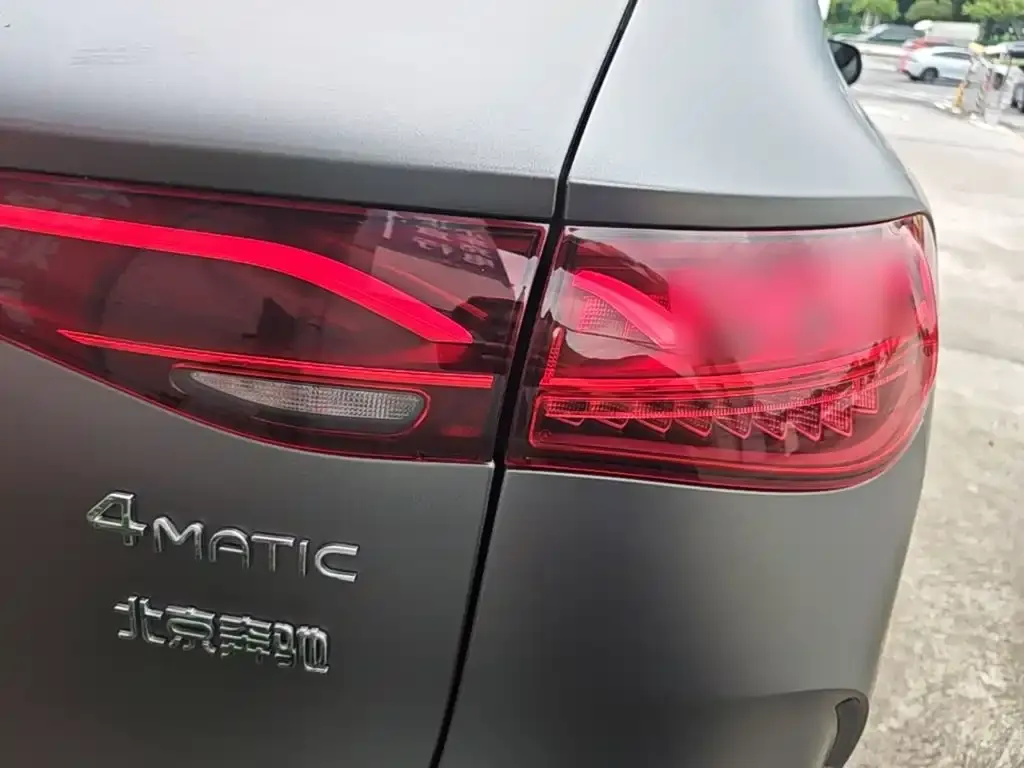 Mercedes-Benz EQE SUV — фото 3