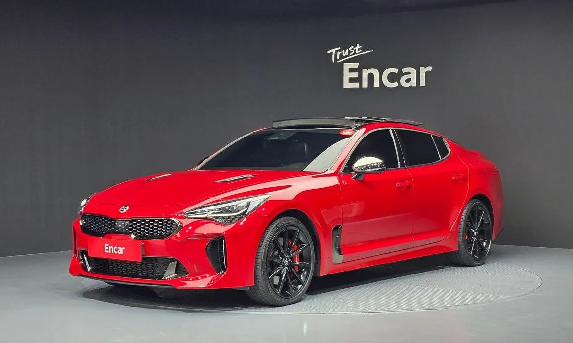 Kia Stinger — фото 1