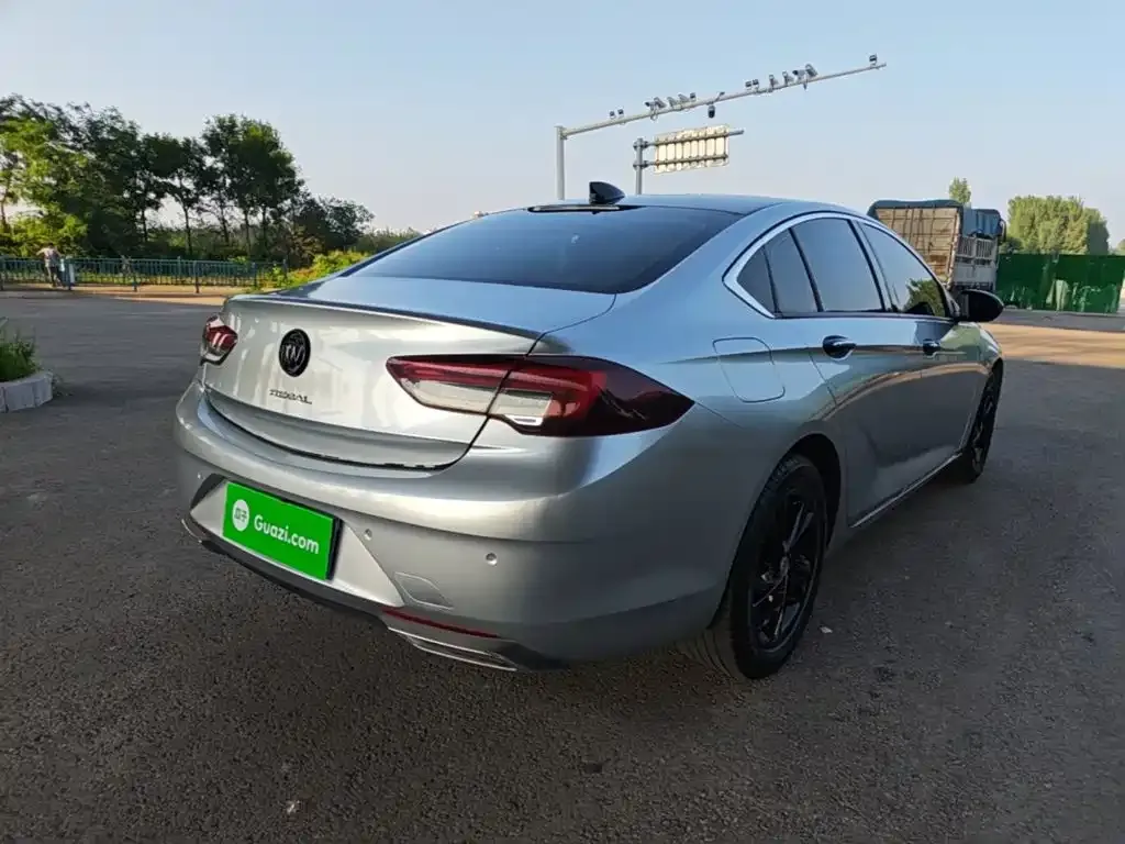 Buick Regal — фото 5