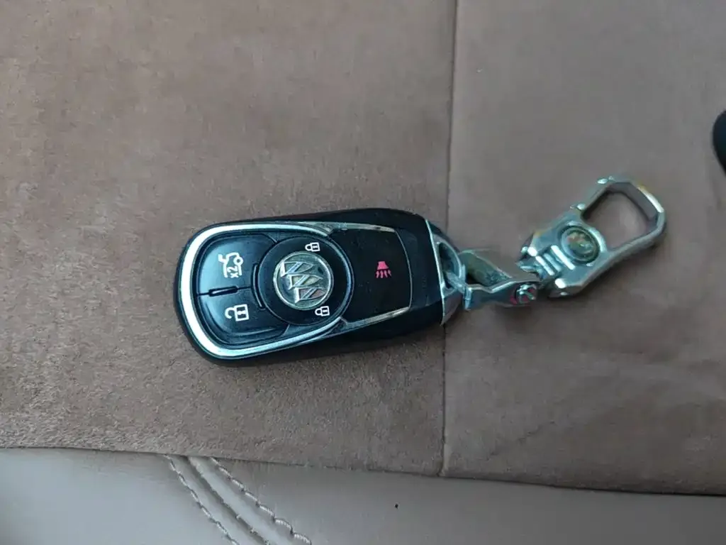 Buick Regal — фото 10