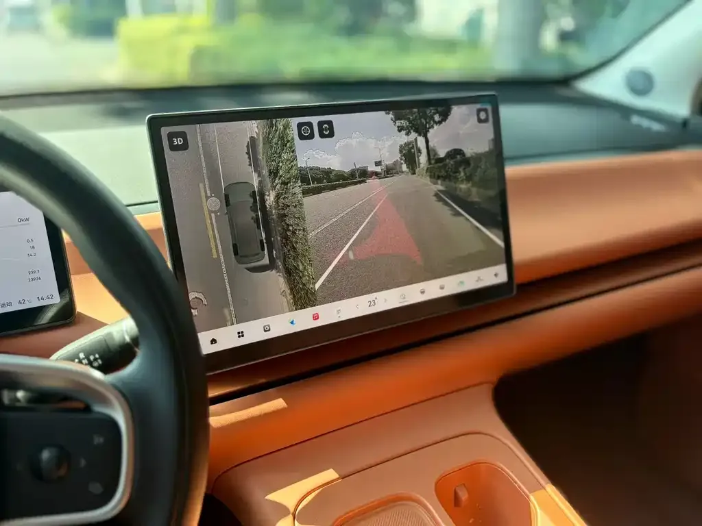 Leapmotor C10 — фото 8