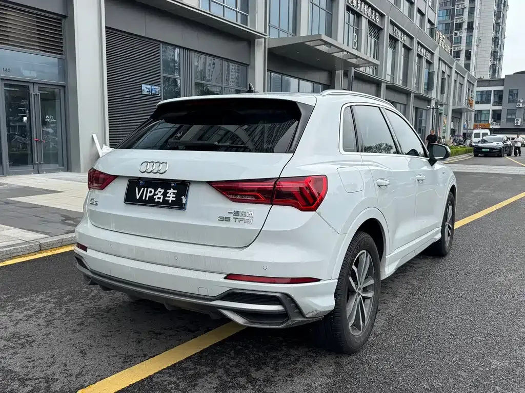 Audi Q3 2021 из CN, фото 7