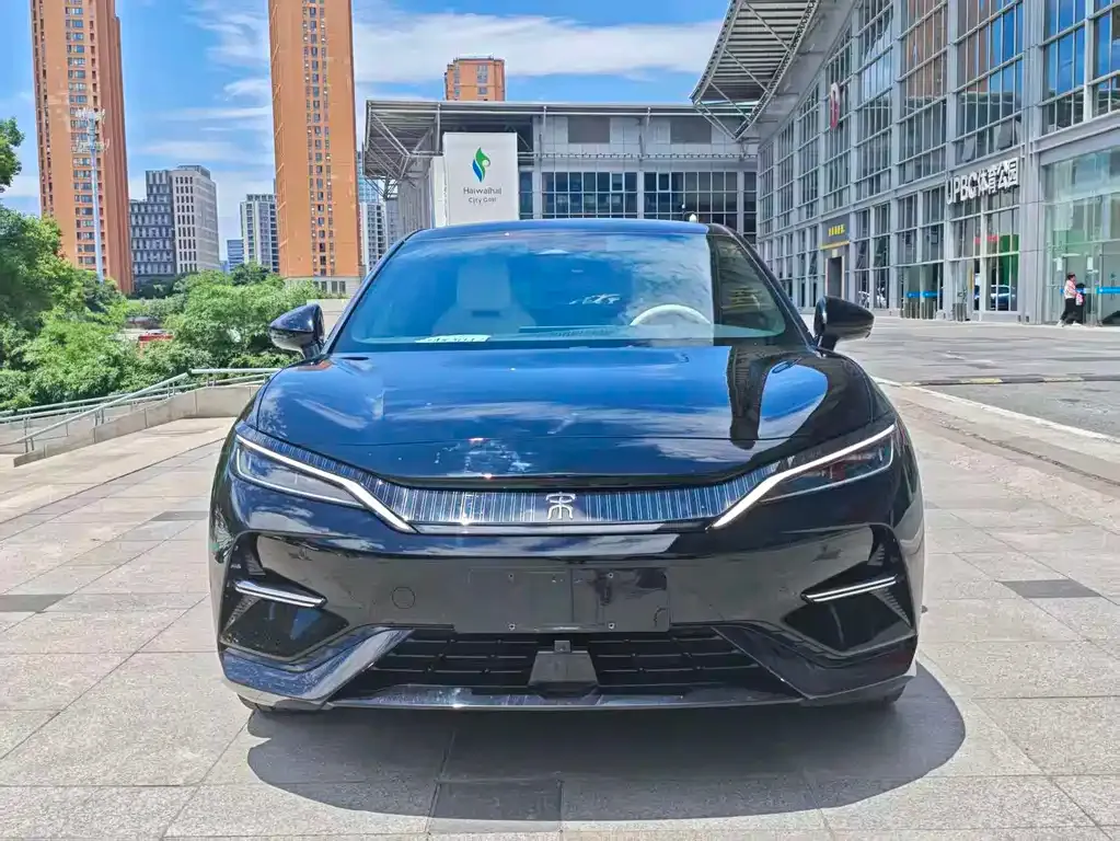 BYD L EV — фото 10