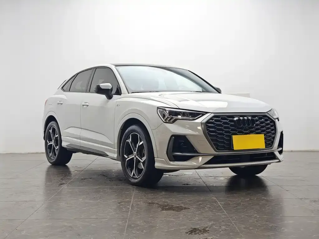 Audi Q3 Sportback — фото 8