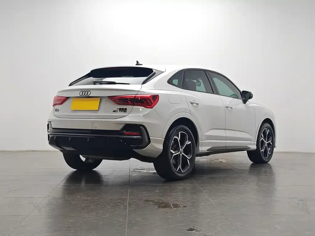 Audi Q3 Sportback — фото 5
