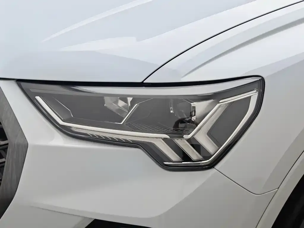 Audi Q3 Sportback — фото 7