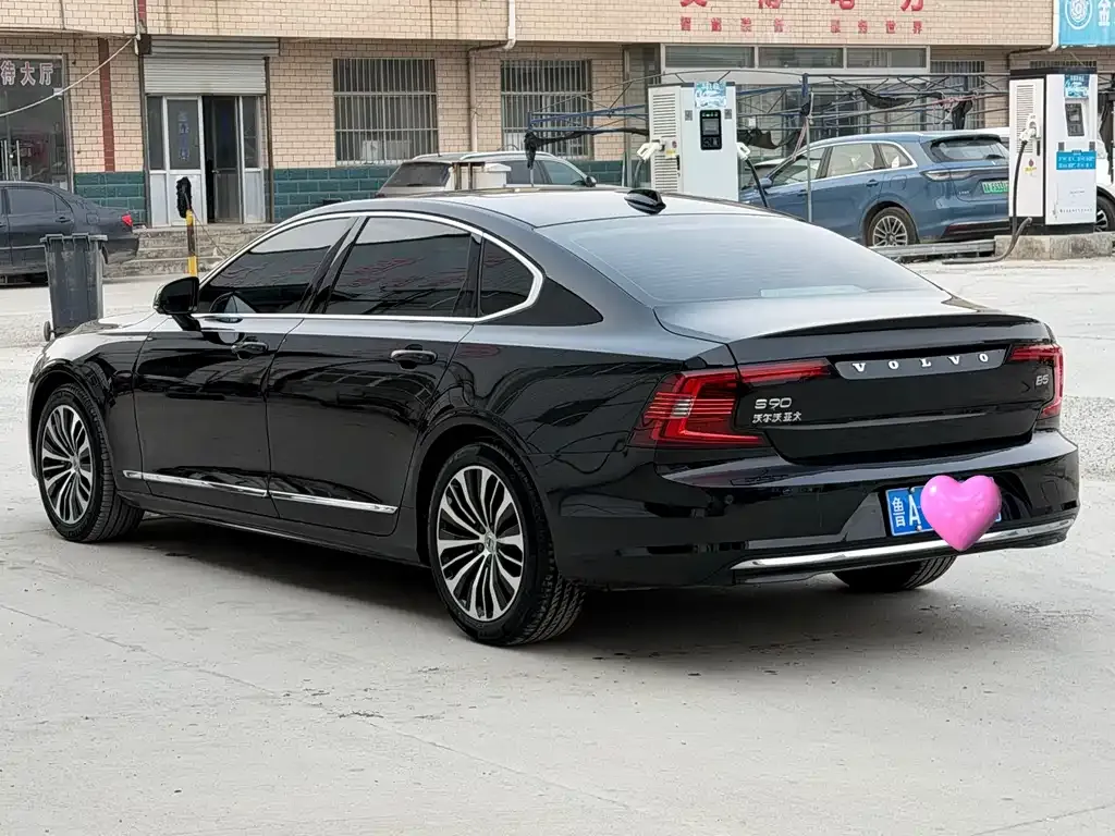 Volvo S90 — фото 6