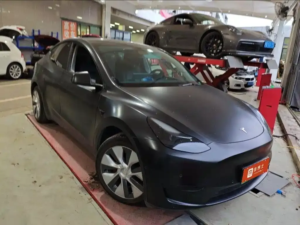 Tesla Model Y — фото 4