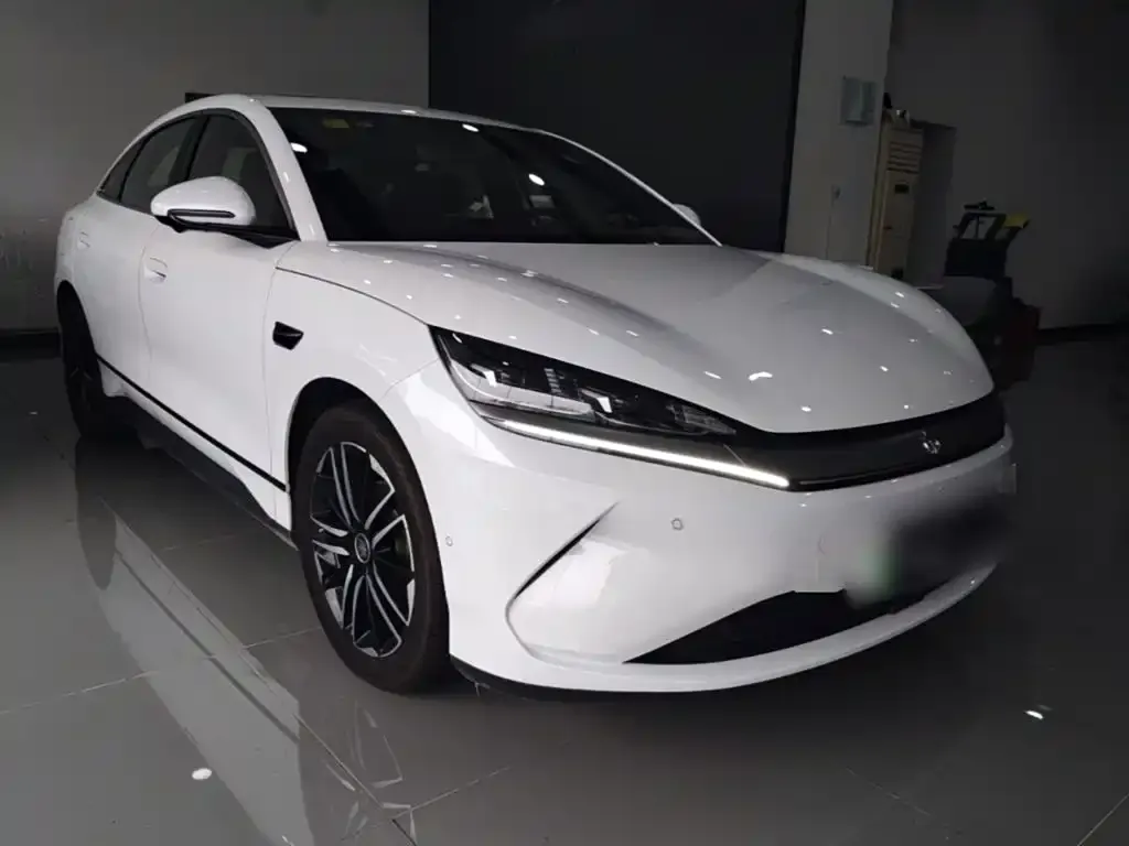 BYD Qin L — фото 2