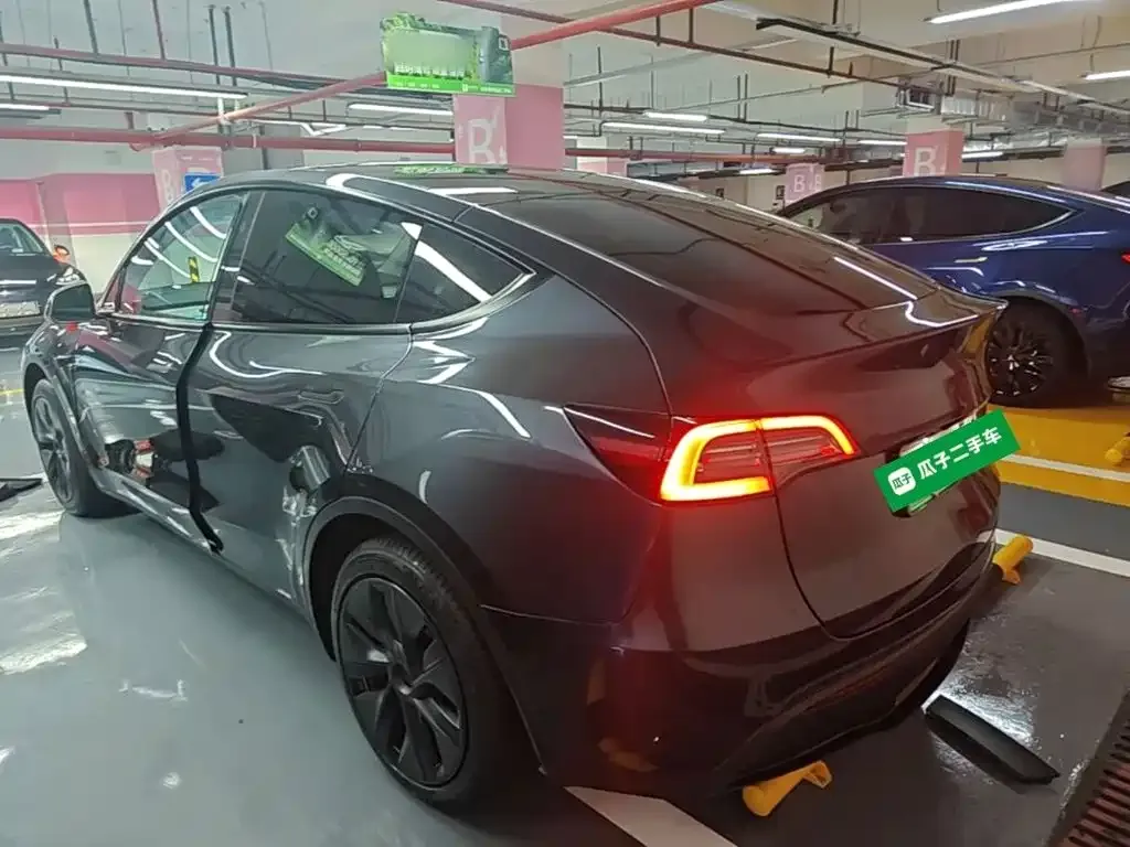 Tesla Model Y — фото 7