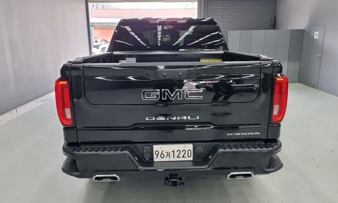 GMC Sierra — фото 3