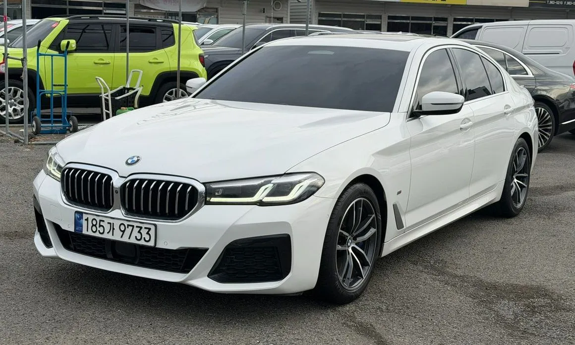BMW 5-Series 520i M Sport 1