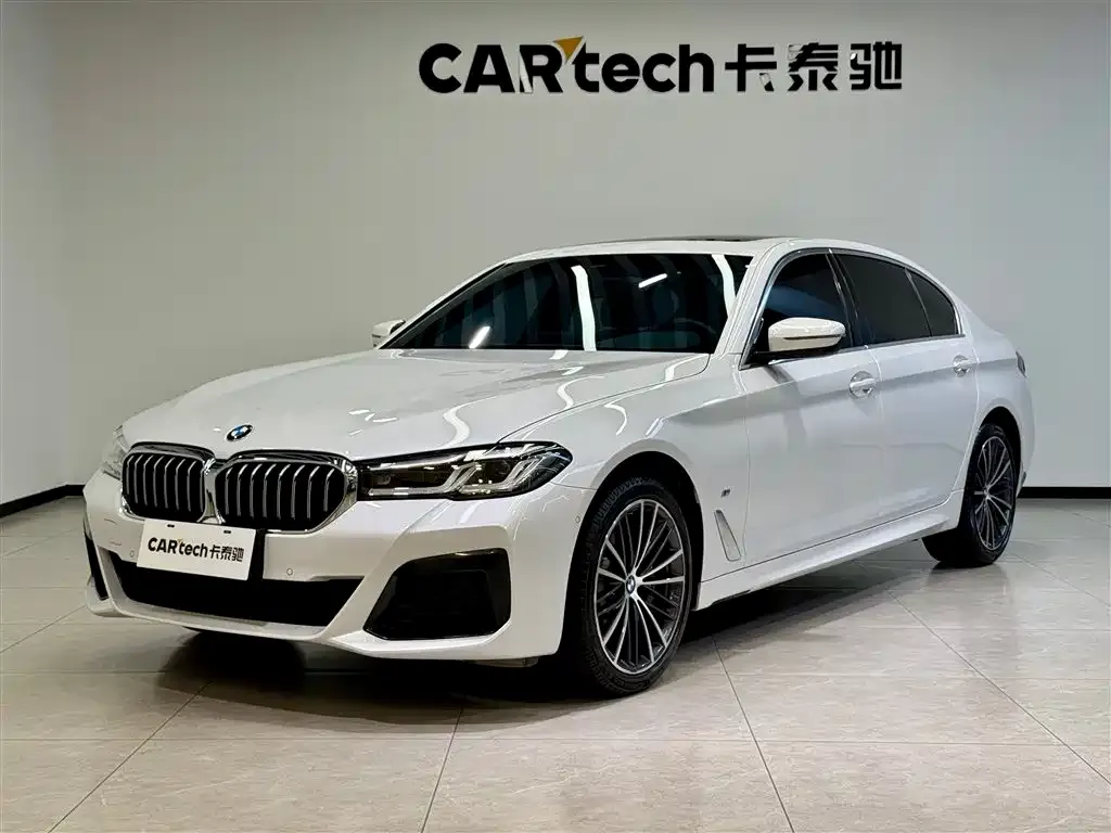 BMW 5 Series — фото 1