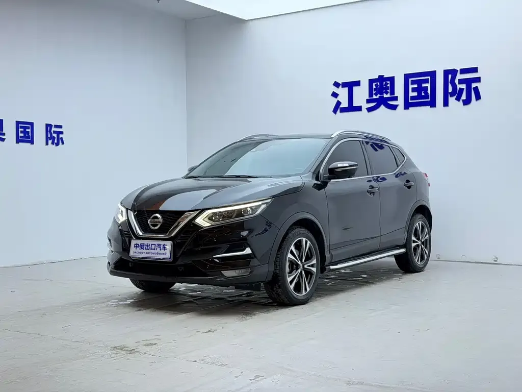 Nissan Qashqai — фото 1