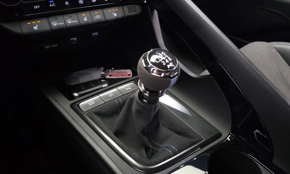 Hyundai AVANTE — фото 2