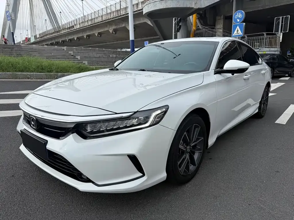 Honda Inspire — фото 1