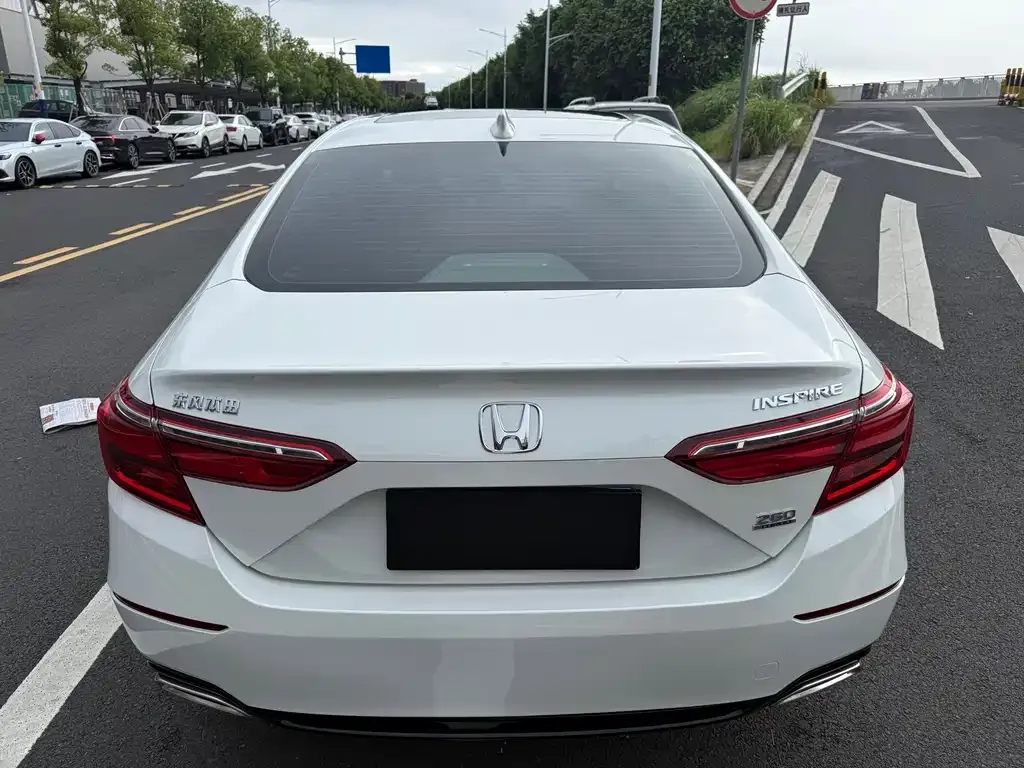 Honda Inspire — фото 7